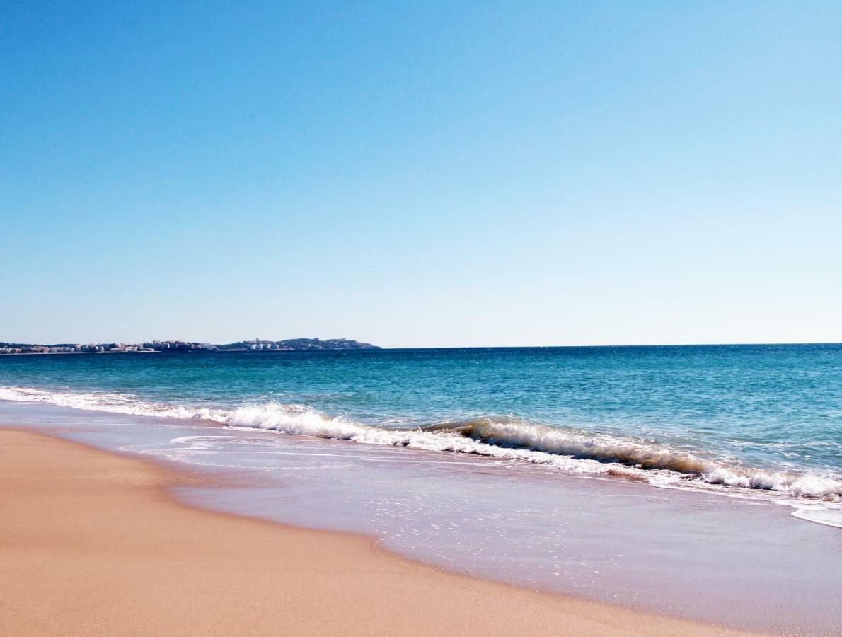 Golive Esquirol Beach 캠브릴스 외부 사진